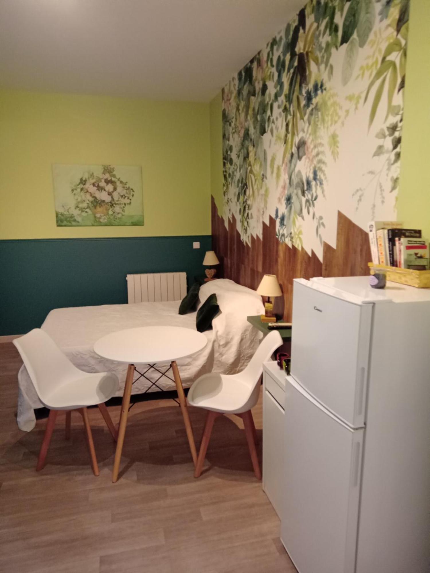 Chez Lulu Hotel Saint-Saturnin-d'Apt Kültér fotó